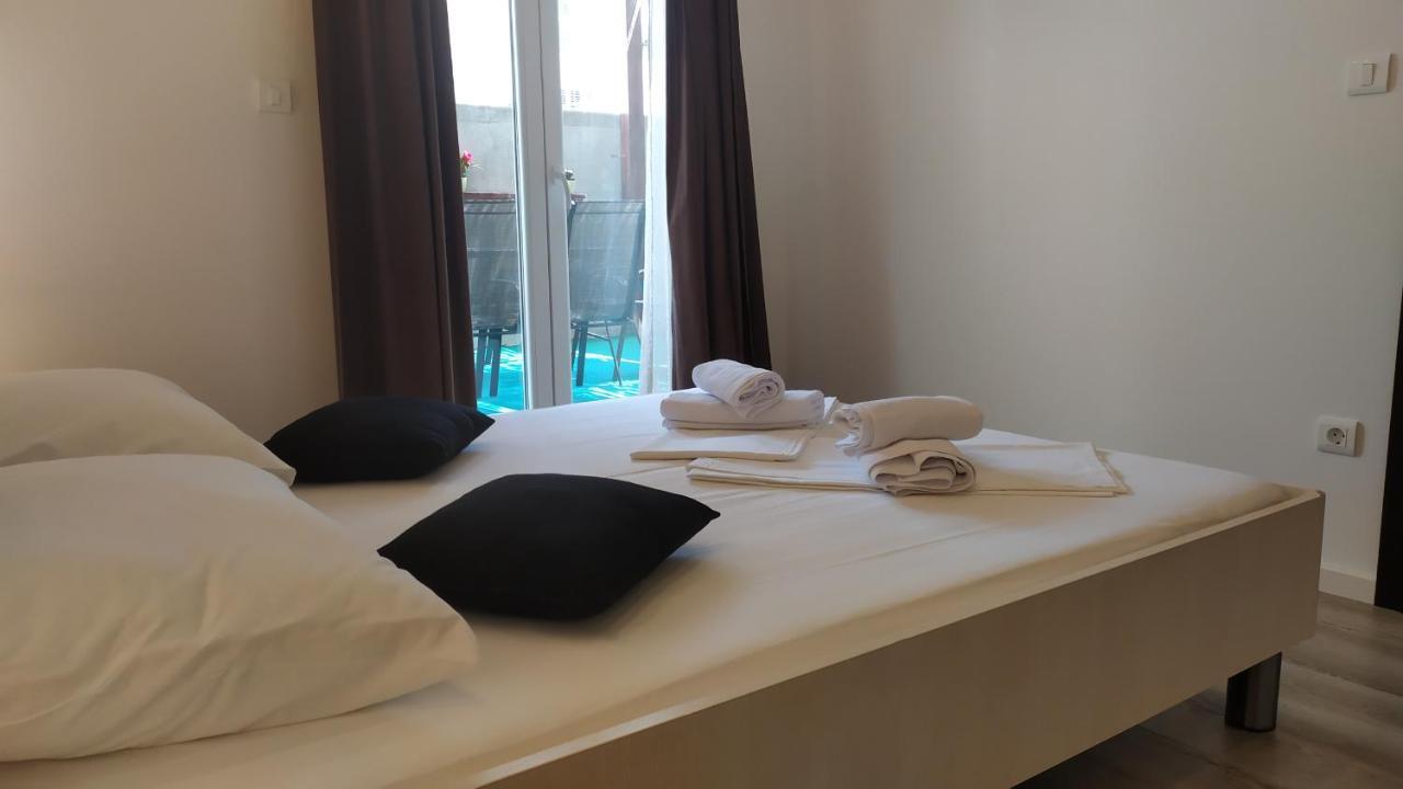 Apartment Skavo Baška Voda Exteriér fotografie