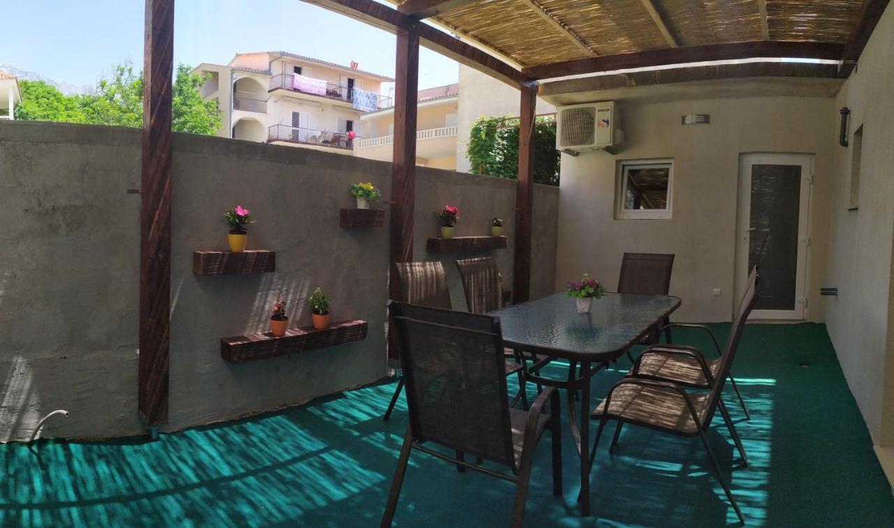 Apartment Skavo Baška Voda Exteriér fotografie